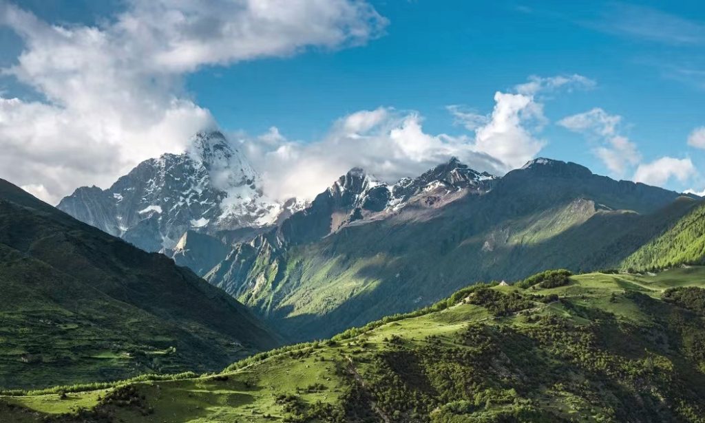 四姑娘山